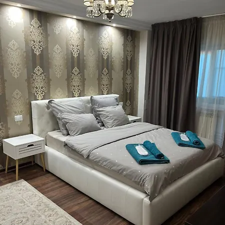 Ultracentral Cu Terasa Etaj Unu Ramnicu Valcea Exterior photo