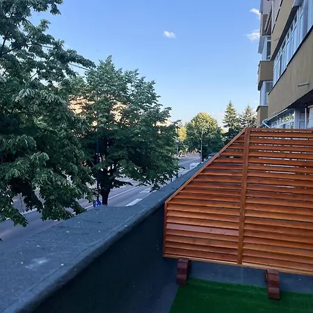 Ultracentral Cu Terasa Etaj Unu Ramnicu Valcea Exterior photo